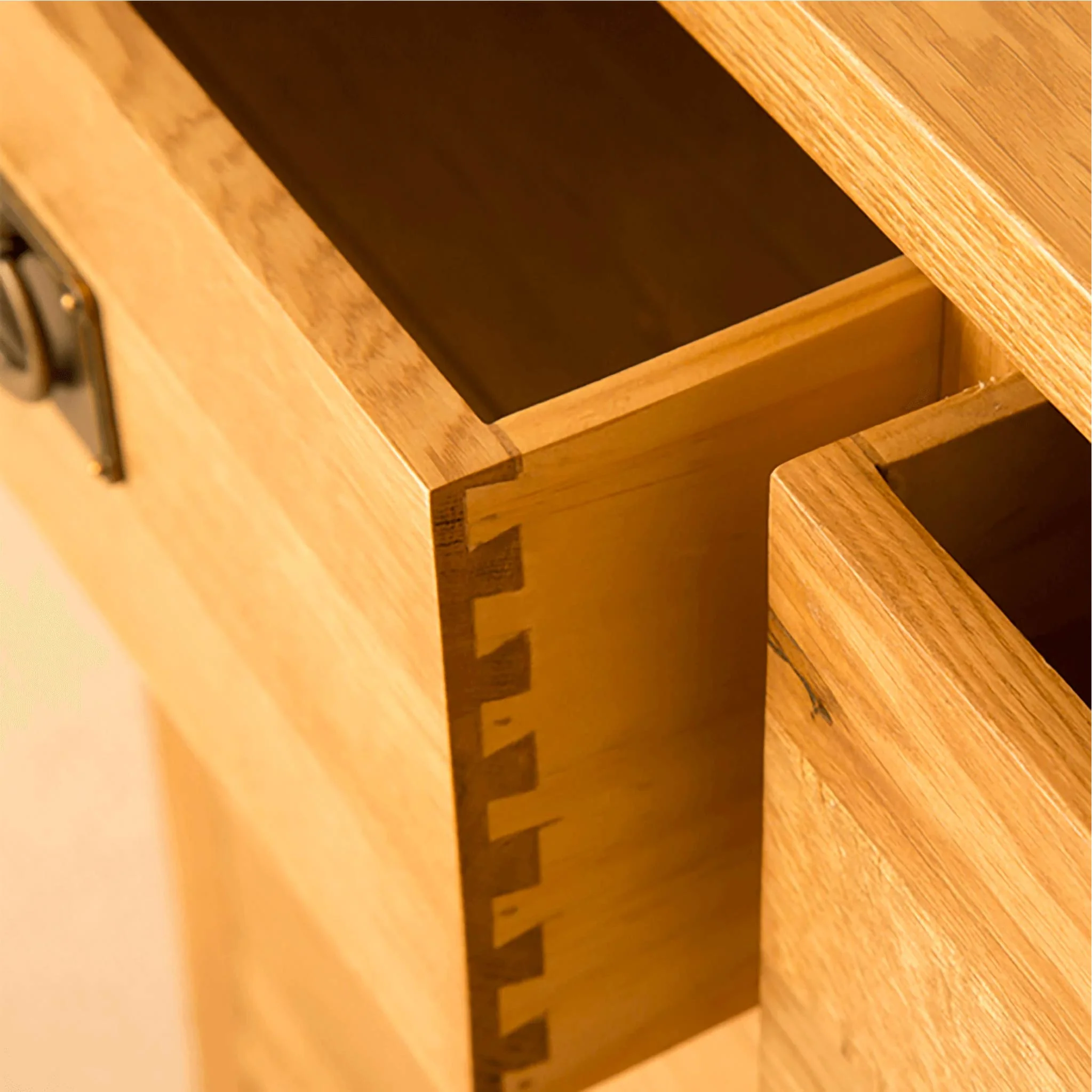 Lanner Oak Double Wardrobe & Drawer - Image 5