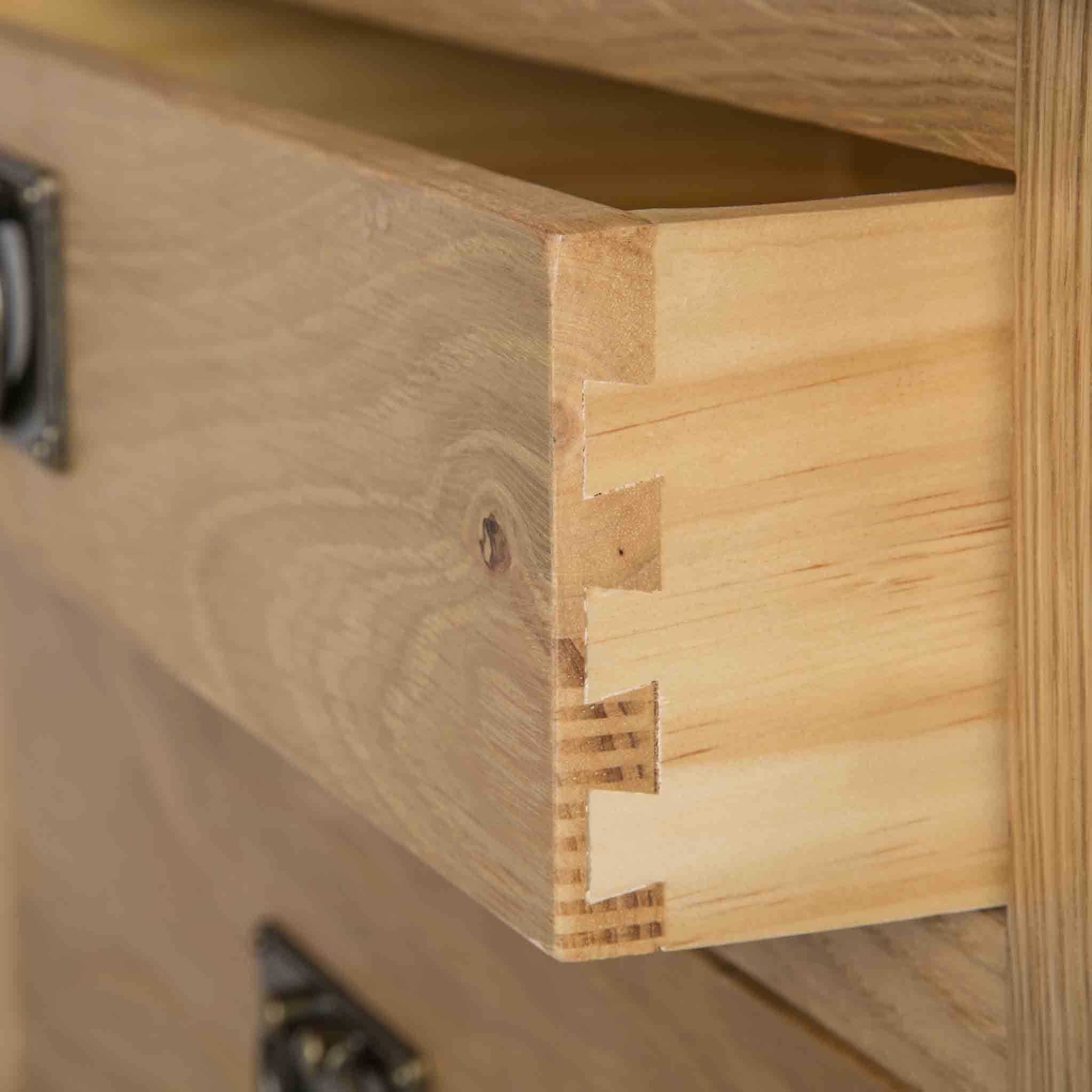 Surrey Oak 2 over 4 Drawer Chest - Image 6